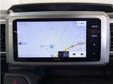 純正ナビを装備。タッチパネル式で使いやすく、お出かけもラクラクです。