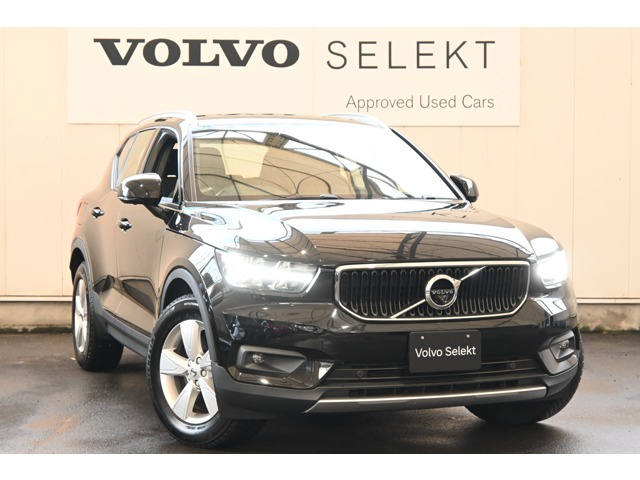 XC40 B4 AWD モメンタム 4WD