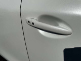 スマートキーで楽に鍵の開閉が可能です!スマートに車のカギの開け閉めをしましょう