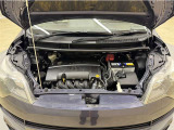 トヨタ中古車「まるごとクリーニング」施工済。エンジンルームを専用洗剤で洗浄!高圧&スチーム洗浄も行います。樹脂部分も艶出し剤でピカピカです☆☆
