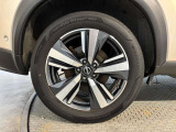 タイヤサイズは235/55R19です♪