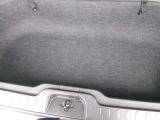 荷物の出し入れもしやすいラゲッジ。日常の買い物やちょっとした荷物をスマートに収納。すぐに荷物を取り出せます。