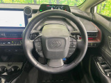 【純正革巻きステアリング】上質な革を使用することで、手にしっかり馴染みとても運転しやすいハンドルです♪