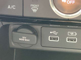 USBの充電や電源ソケットもあります