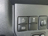 オートマチックハイビームとは、先行車や対向車のライトを認識し、ハイビームとロービームを自動で切り替える機能です。夜道の視界を確保します。詳細は販売店スタッフまでおたずねください。