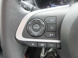 運転中にハンドルから手を離すことなくオーディオ関連の操作が可能です