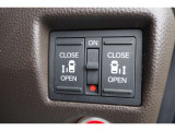 【パワースライドドアスイッチ】運転席から、後部座席の開け閉めが可能なボタンです!ワンプッシュで作動するので、手が塞がっている人などサポートに便利ですね♪