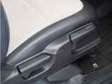 ◆シートハイトアジャスター◆運転席を上下に高さ調節ができます!運転ポジションを体格に合わせてシート調整できます。