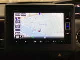 ナビゲーションはフルセグTV、インターナビ対応のGathers純正メモリーナビを搭載しています。Bluetoothオーディオ機能がありますので、スマートフォンなどの音楽も再生できます。