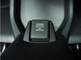 ◆12V電源ソケット◆スマートフォンの充電等にも便利な電源ソケット!使いやすい場所に装備されています。