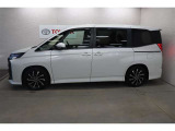 広々とした車内空間で家族でのお出かけが楽しくなる3列シートミニバン。スライドドアは省スペースでの乗り降りが可能。勢いよく開いて隣の車に&hellip;なんて事もなくなります。