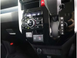 シフトパターンです。電気式のパーキングブレーキを採用してます。また車種・グレードによっては走行モードも変える事も!