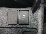 VSC(滑りやすい路面での横滑りを抑え車両の安定性を保つための機能)搭載ですが、雪道などから脱出する時はOFFすると脱出しやすくなる場合があります