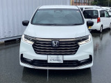 LEDヘッドライトは、本当に明るくて安全です。暗い夜道からお客様を守ってくれます。運転しやすいですし、自慢にもなるかも?黄色いハロゲンライトと見比べてください。