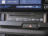 【DVD】DVD再生可能です。お好きな映画、ドラマ、アニメを車内でお楽しみください。