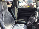 それぞれの分野のプロがお車の悩みや疑問に親身になって対応させていただきます。
