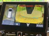 【パノラミックビューモニター】専用のカメラにより、上から見下ろしたような視点で360度クルマの周囲を確認することができます☆死角部分も確認しやすく、狭い場所での切り返しや駐車もスムーズに行えます。