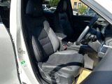 運転者を中心に作り上げられたインパネ、疲労軽減されるシート設計