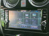 ラジオやテレビ、Bluetooth Audioなど、選択できる音源が一覧で表示されています。使いたい項目を画面から確認しやすく、普段の移動時間に合わせて手軽に切り替えられます。