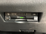 いまや快適なカーライフに欠かせないETCが付いています。