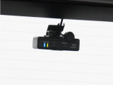 ◆リアにもドライブレコーダーを装備しております◆映像・音声などを記録する自動車用の装置です。もしもの事故の際の記録はもちろん、旅行の際の思い出としてドライブの映像を楽しむことができます。