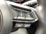MRCC(マツダレーダークルーズコントロール)は先行車との車間を維持しながら追従走行を行い、長距離でのドライバー負担を軽減させてくれます。