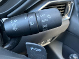 オートライト装備です。日が暮れてからの点灯はもちろん、トンネル内や屋内駐車場でも自動で点灯します。
