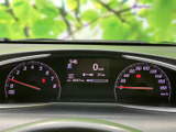 直感的に理解できる表示で、車の状態を常に把握できます。安全で快適な運転をサポートする重要な情報源です。