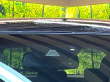 【トヨタセーフティセンス】走行中に前方の車両等を認識し、衝突しそうな時は警報とブレーキで衝突回避と被害軽減をアシスト。より安全にドライブをお楽しみいただけます。