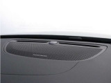【harman/kardon】世界のオーディオファン垂涎のプレミアムサウンドシステムを搭載。原音に近い音場空間を忠実に再現。乗る人すべてに最良の音響体験を提供します。