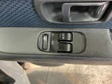 ドアスイッチもシンプルで、使いやすさを考え設計されています。