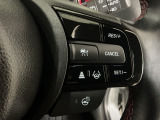 【アダプティブ・クルーズ・コントロール】予め設定した車速内でクルマが自動的に加減速。 前走車との適切な車間距離を維持しながら追従走行し、高速道路でのドライバーの疲労を軽減してくれる嬉しい機能付♪