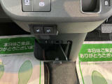 エンジンオイル、オイルエレメント、ワイパーゴム交換。その他バッテリーやベルト類など点検の上、必要な場合には交換してお渡します。