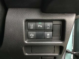 運転席側、手元のスイッチです。