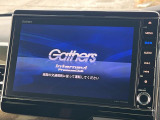 【純正ナビ】人気の純正ナビを装備しております。ナビの使いやすさはもちろん、オーディオ機能も充実!キャンプや旅行はもちろん、通勤や買い物など普段のドライブも楽しくなるはず♪