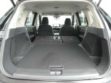 リアシートを倒せば、広大なラゲッジルームの完成!長尺物や大きな荷物まで幅広く積むこと出来ます!