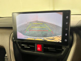 バックカメラ付きで後方の確認がしやすく、駐車が苦手な方でも安心して操作できます。