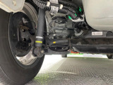 お車を安心してお乗りいただく為には、足回りの定期点検が欠かせません。サービスサポート(有償保証)では無料点検もご提供しており、安心のカーライフをお過ごしいただけるサポート体制が整っています。