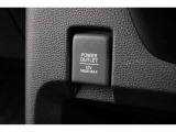 シガーソケットが付いているので、車から電源を取ることが出来ます!