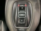 「e:HEV」は、モーター走行を中心にしながら電気エネルギーやエンジン動力を効率よく使い分けることができる賢いハイブリッドシステムです。シフトはエレクトリックギアセレクターになっています。