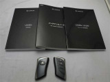 取説・メンテナンスノート・スマートキーの3点セットです。