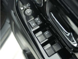 ◆パワーウィンドウスイッチ◆運転席から全席の窓の開閉操作を行うことが出来いつでも換気ができます!