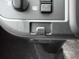お荷物を掛けるフックが付いています。