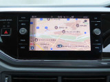 ディスカバーメディア搭載。「VW Connect」というeSIMが内蔵された画期的なシステムです。地図データなど自動で情報を更新することができるのが大きな魅力。なお、CD/DVD・TVは廃止されてます