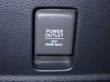 アクセサリーソケット機能付きです。消費電力120W(10A)以下のアクセサリーに、直流12Vの電源を供給します。