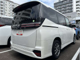 LEDテールライトです。省電力、高輝度のLEDは明るく照らすので夜間運転時の視認性を高めます。スタイリッシュな見た目で細かいところもこだわりたいあなたに!