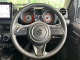 【純正革巻きステアリング】上質な革を使用することで、手にしっかり馴染みとても運転しやすいハンドルです♪