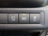 オートマチックハイビームとは、先行車や対向車のライトを認識し、ハイビームとロービームを自動で切り替える機能です。夜道の視界を確保します。