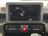 当車両はオーディオレスです。多彩なナビゲーション・オーディオをご用意しております。詳しくは当店スタッフにお問い合わせください。