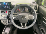 【純正革巻きステアリング】上質な革を使用することで、手にしっかり馴染みとても運転しやすいハンドルです♪